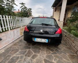 Peugeot 308 guidabile da neopatentato