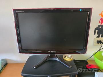 Monitor Samsung 22 pollici Full-HD DVI no hdmi
