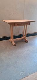 Piccolo tavolo/scrittoio