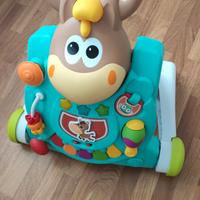 Carrellino primi passi e tavolino gioco.