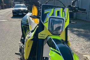 HUSQVARNA 701 SUPERMOTO