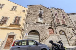 APPARTAMENTO NEL CUORE DEL CENTRO STORICO