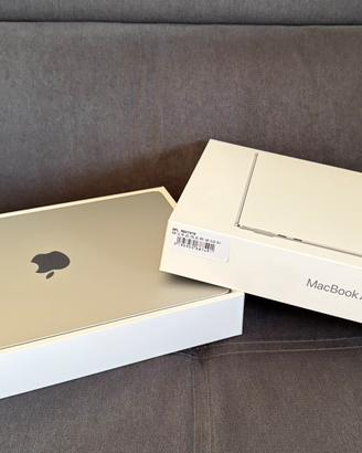 MacBook Air 13 pollici M5