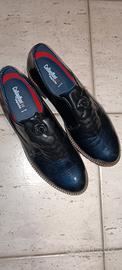 scarpa pelle vernice blu