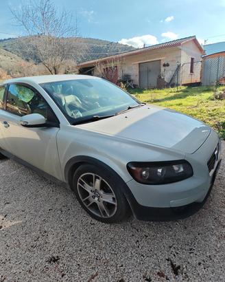 volvo c30 momentium d4