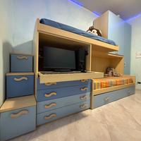 Cameretta con letto a ponte