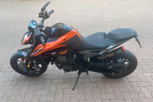 KTM Duke 790 2023 Depotenziata A2 solo a libretto