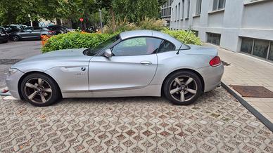 BMW Z4 SDRIVE 23I - 2010 - 41.000 km