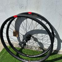 SET RUOTE 29" SANTA CRUZ RESERVE 30HD CARBON