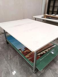 Tavolo da lavoro con ruote