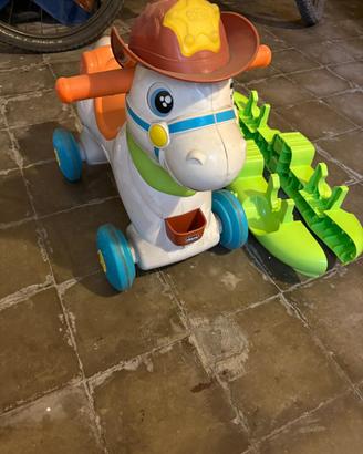 Cavallino a dondolo e cavalcabile Chicco
