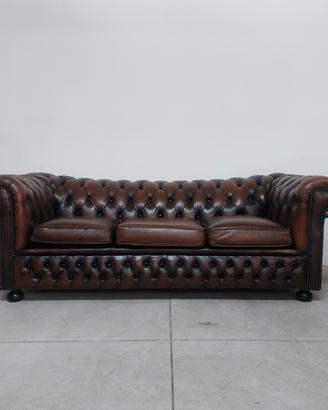 Divano chesterfield club... chester vintage 