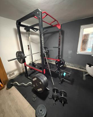 Rack e attrezzatura completa per body building