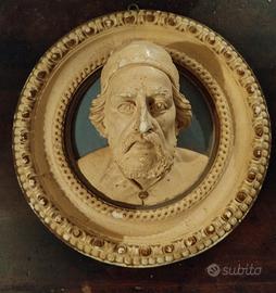 Medaglione in gesso/scagliola grammi 1910 di peso