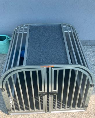 kennel per auto