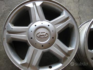 2 cerchi in lega Hyundai 16 pollici