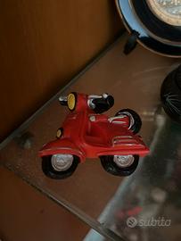 Vespa 50 rossa
