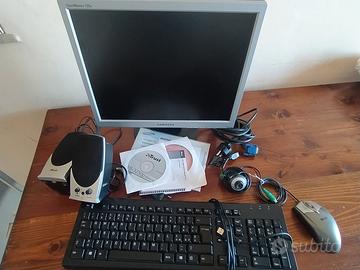 monitor 17 pollici completo 