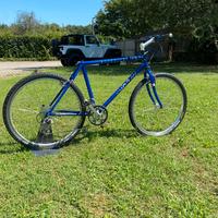 Cinelli MTB ottomilainsu vintage blu