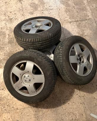 Cerchi e gomme golf 4