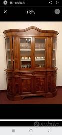 Credenza in legno massello e radica