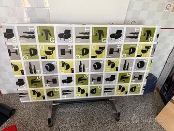 Tavolo di architettura con tecnigrafo