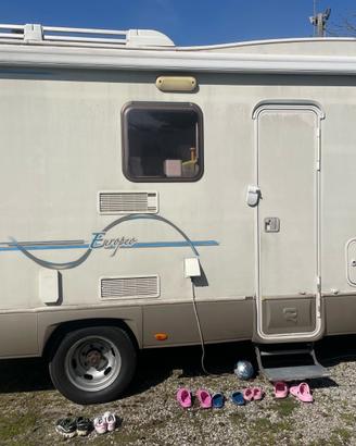 Camper Ford Rimor europeo