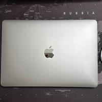 Macbook pro 13” 2017 16 gb di RAM 512 gb memoria