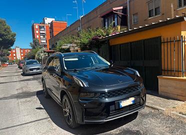 Lynk e co 01