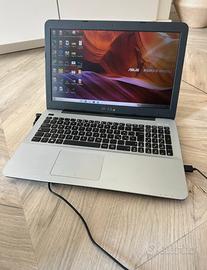Computer portatile Asus F555Q Amd A12