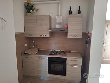 Cucina e altri complimenti d'arredo
