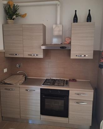 Cucina e altri complimenti d'arredo