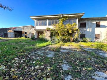 CASA INDIPENDENTE A CASTELLEONE