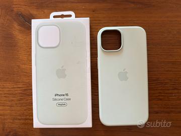 iPhone 15 Silicone Case MagSafe Verde + vetro temp