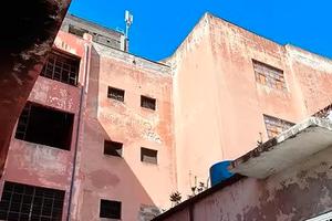 Grande Struttura 2500 mq pressi via Plebiscito