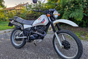 Yamaha XT 400 - 1984