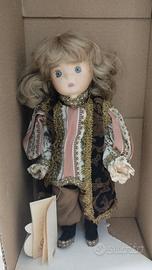 BAMBOLA IN PORCELLANA