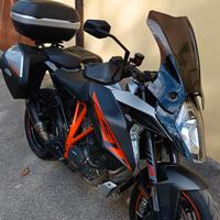 KTM 1290 Super Duke GT 