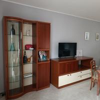 mobile e vetrina soggiorno quasi nuovi