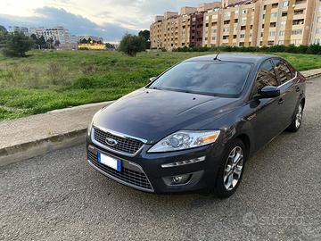Ford mondeo berlina