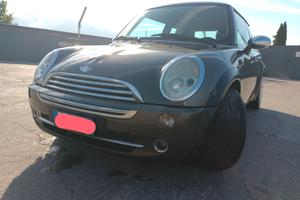 Mini cooper a gas GPL 560km col pieno