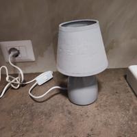 lampada da tavolo, colore grigio 