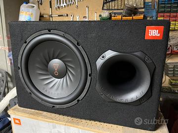 Subwoofer attivo jbl per auto