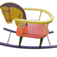 Cavallo a dondolo/ Schaukelpferd