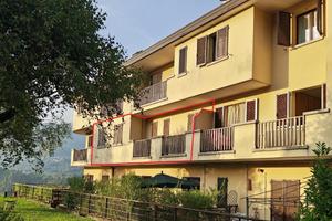 Trilocale arredato n Val Taleggio