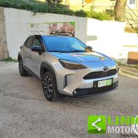 TOYOTA Yaris Cross 1.5 Hybrid 5p. E-CVT AWD-i Tr