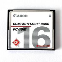 Scheda di memoria per macchina fotografica Canon.