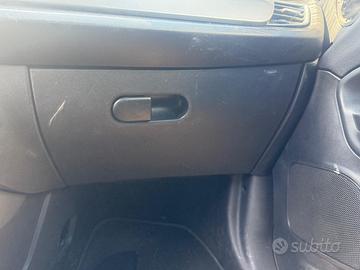 Cassetto porta oggetti Giulietta Alfa Romeo 2013 c