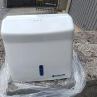 Distributore asciugamani carta 