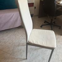 4 sedie bianche in ecopelle